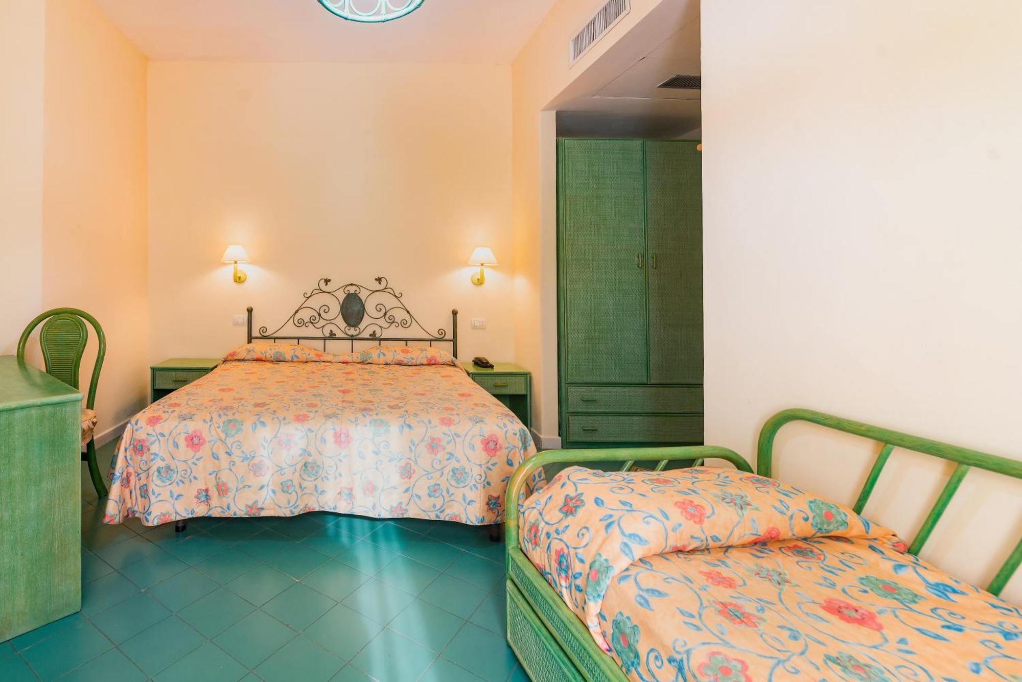 Hotel Terme Zi Carmela Forio di Ischia Exteriör bild
